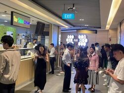 Oue Downtown (D1), Retail #597511951